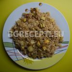 Тиквички с ориз и домати
