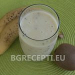 Смути с банан, киви и кисело мляко