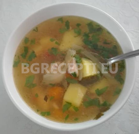 Пилешко варено в мултикукър